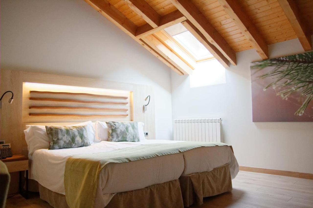Hotel Rural Las Montanas De Pumar Besullo Екстериор снимка